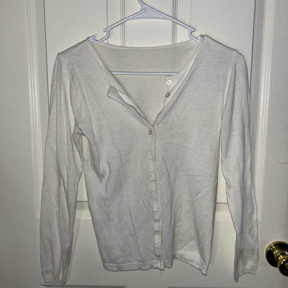 Women’s long sleeve cardigan